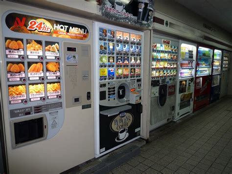 The evolution of human vending mascots